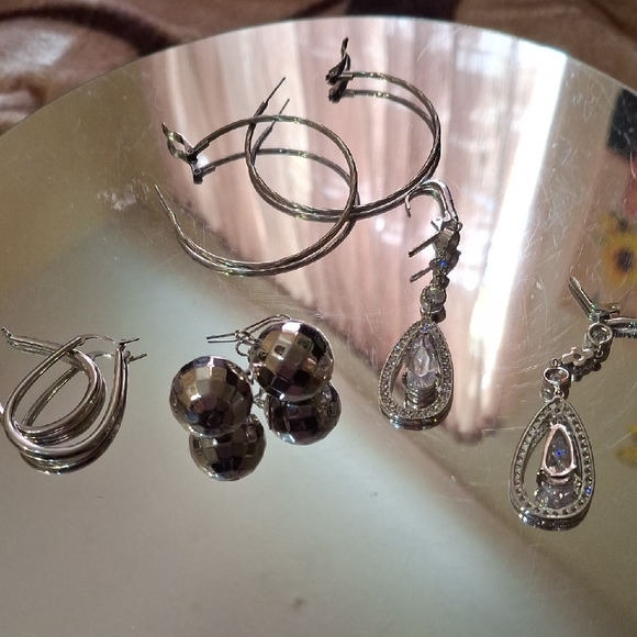 Silver Earrings 4 Pairs Jewelry - Picture 7 of 9